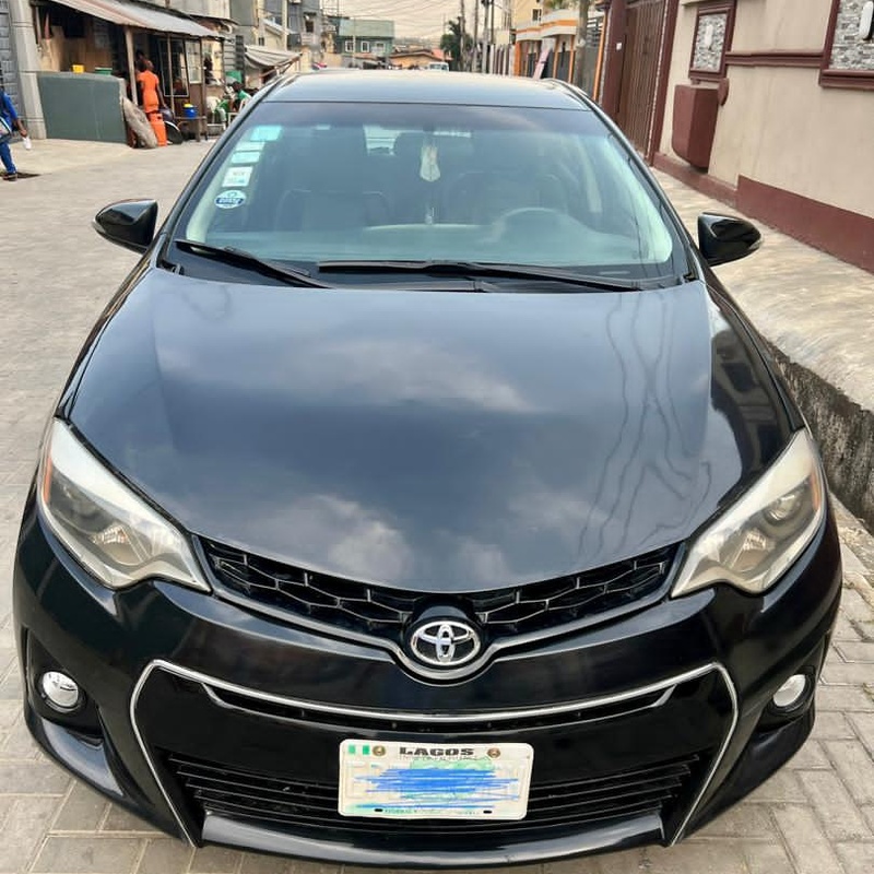 Toks Standard Registered  Toyota Corolla LE 2015 image