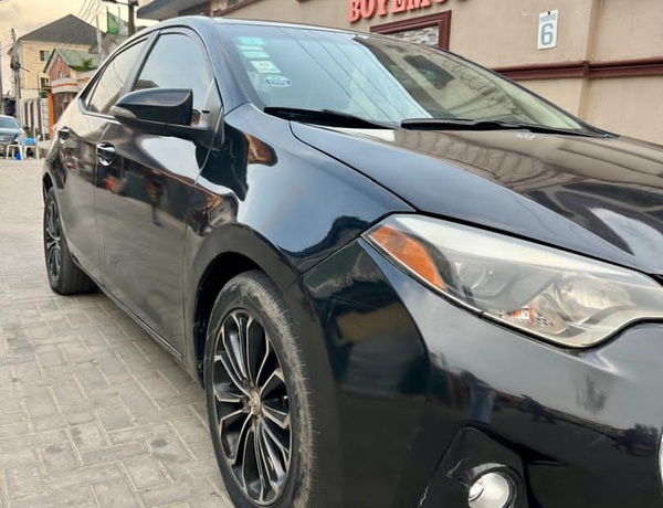 Toks Standard Registered  Toyota Corolla LE 2015