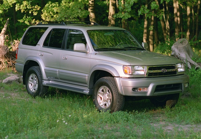 Toyota 4Runner SR5 image 2