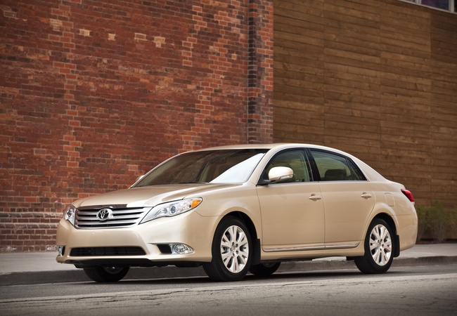 Toyota Avalon image 4