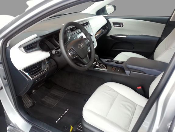 Toyota Avalon image 5