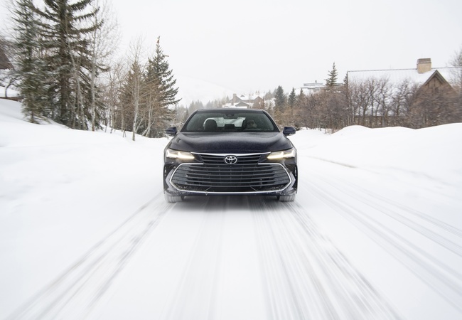Toyota Avalon image 2