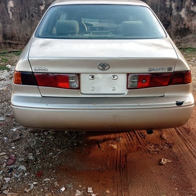 Toyota Camry 2000 model for Sale In Magodo ph2 Shangisa Lagos