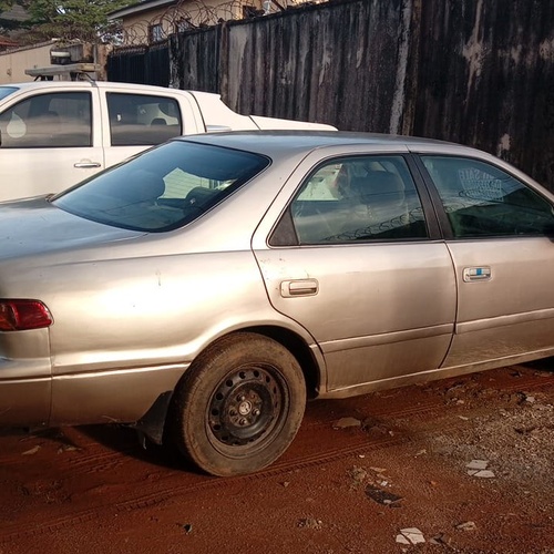 Toyota Camry 2000 model for Sale In Magodo ph2 Shangisa Lagos