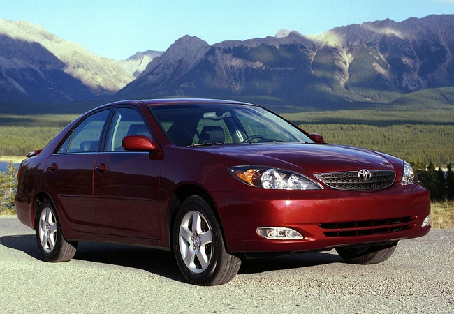Toyota Camry image 4
