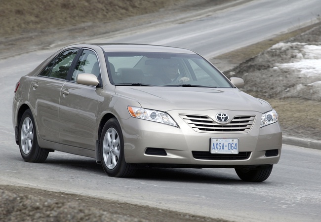 Toyota Camry image 5