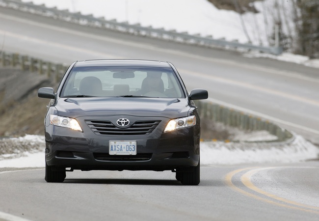 Toyota Camry image 4