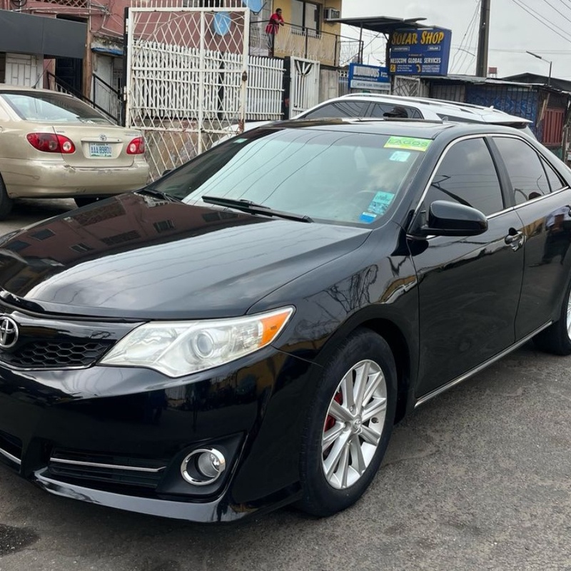 Toyota camry 2013 XLE in Lagos image
