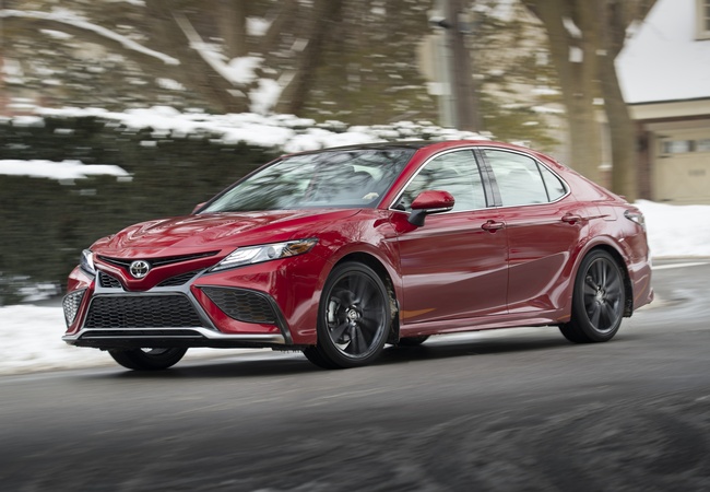 Toyota Camry image 2