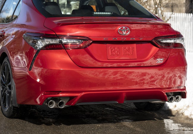 Toyota Camry image 5