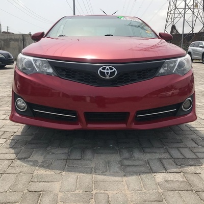 Toyota Camry in Lagos