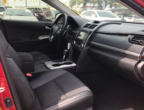 Toyota Camry in Lagos