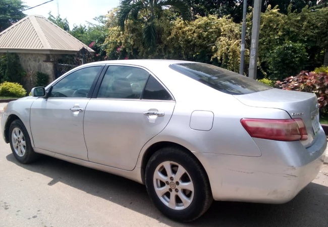 Toyota Camry LE 2008 image 2