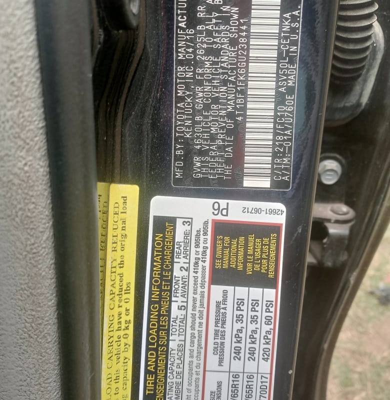 Toyota Camry LE 2016 for Sale In Lagos image