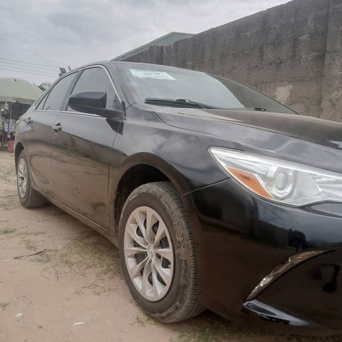 Toyota Camry LE 2016 for Sale In Lagos