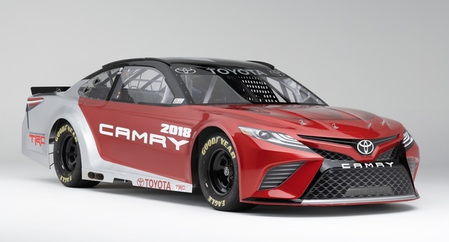 Toyota Camry LE image