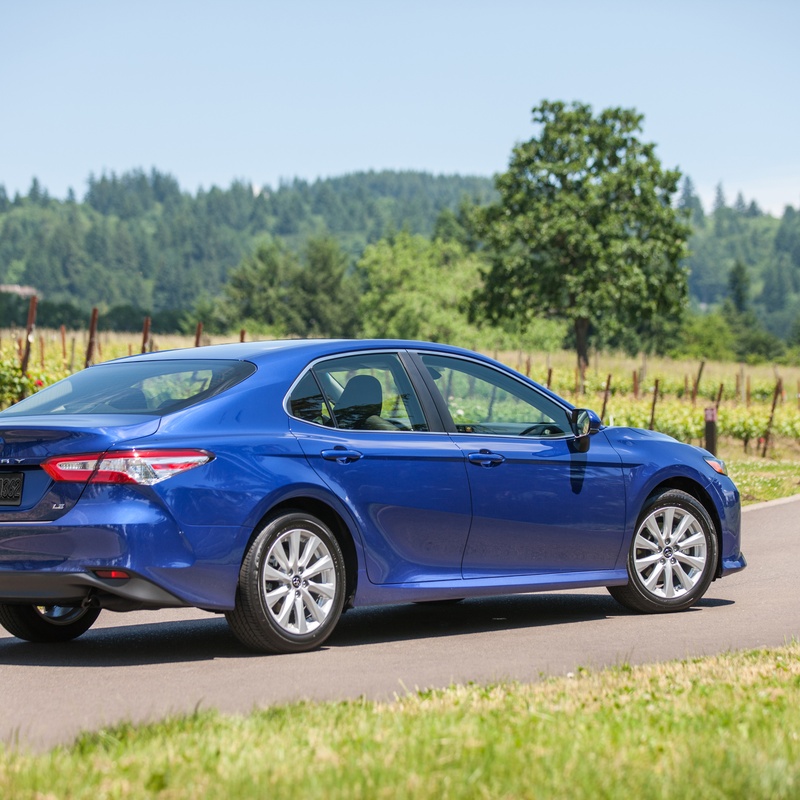 Toyota Camry LE image