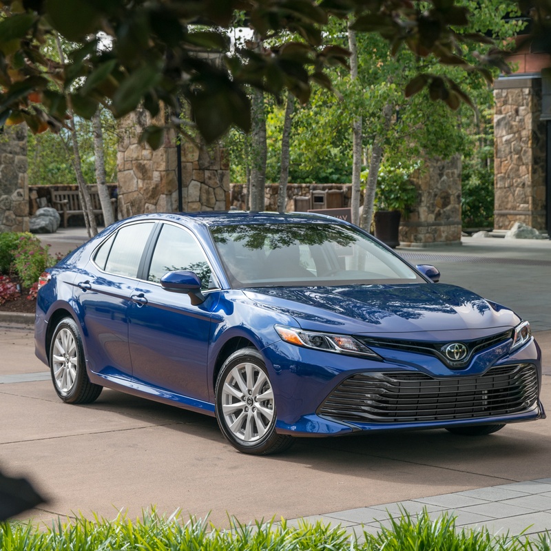 Toyota Camry LE image