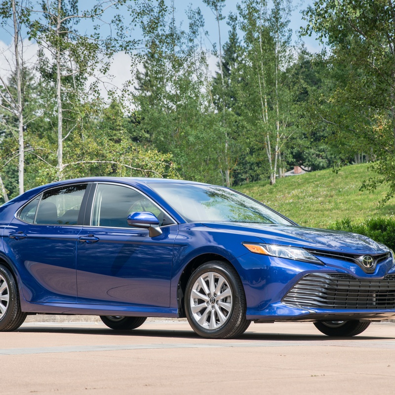 Toyota Camry LE image