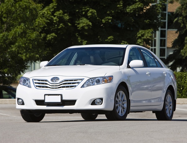 TOYOTA CAMRY XLE