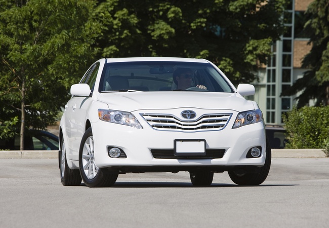 TOYOTA CAMRY XLE