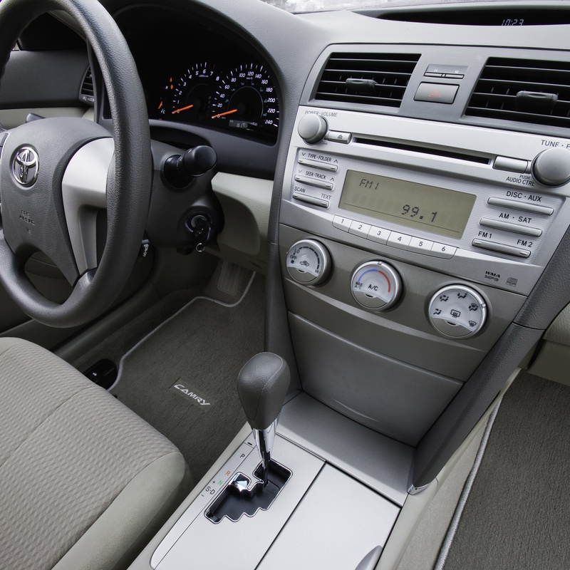 TOYOTA CAMRY XLE image