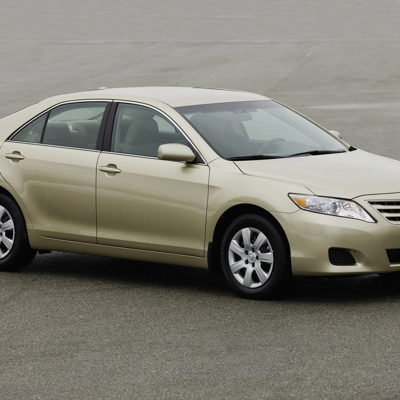 TOYOTA CAMRY XLE image