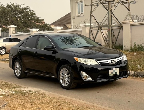 Toyota Camry XLE 2013 for Sale In Abuja