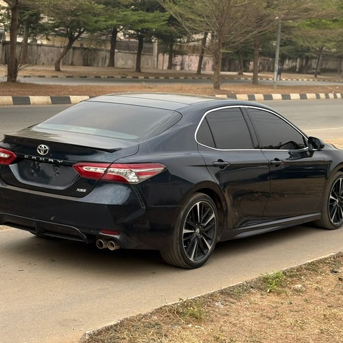Foreign Used Toyota Camry XSE 2018 model for Sale In Abuja