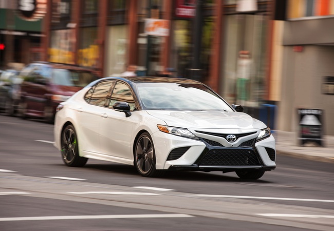 TOYOTA CAMRY XSE image 3