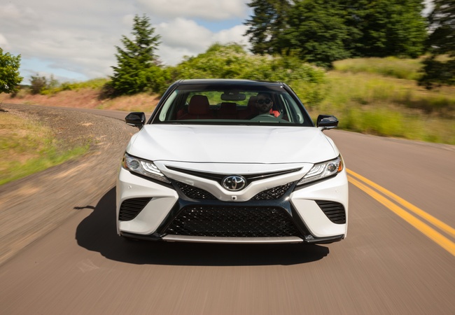 TOYOTA CAMRY XSE image 2