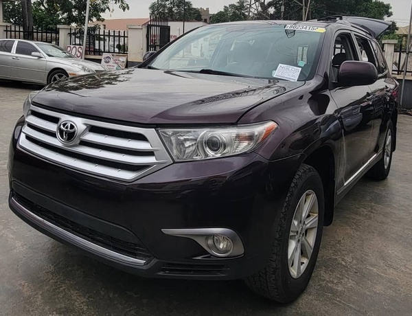 Toyota Highlander in Ogba