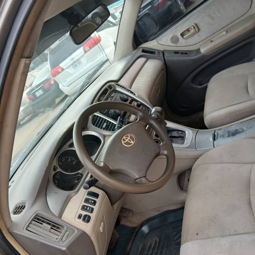 TOYOTA HIGHLANDER 2004 FOR SALE IN LAGOS