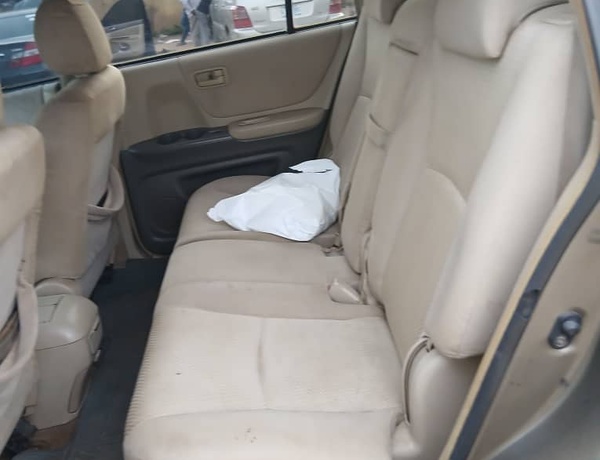 TOYOTA HIGHLANDER 2004 FOR SALE IN LAGOS