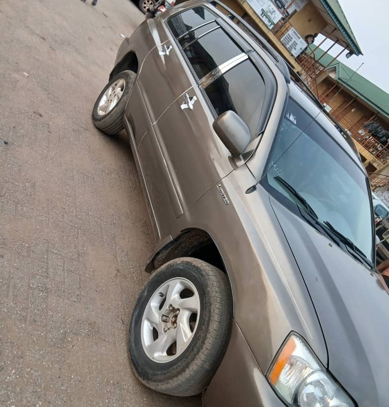 TOYOTA HIGHLANDER 2004 FOR SALE IN LAGOS image