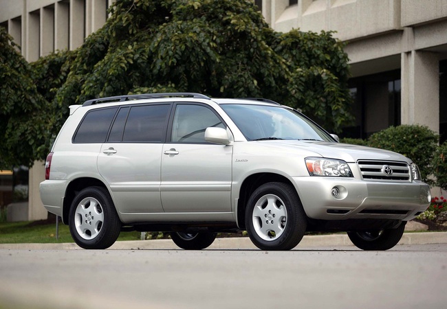 Toyota HighLander image 2