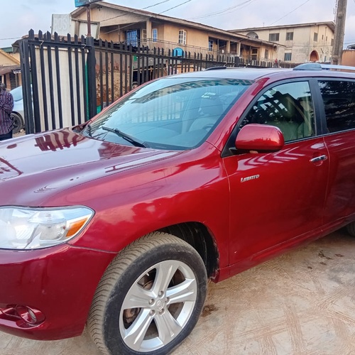 Toyota Highlander 2008 Registered, neatly used for Sale In Lagos