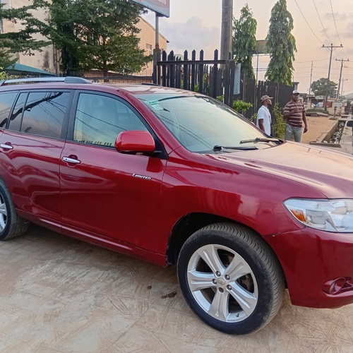 Toyota Highlander 2008 Registered, neatly used for Sale In Lagos
