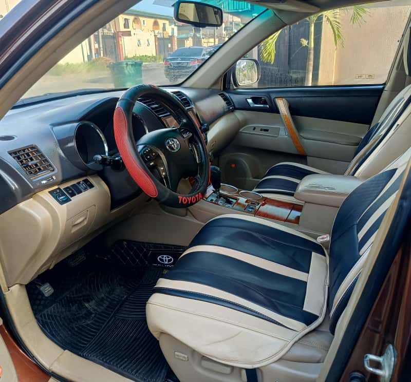Toyota Highlander  2008 Upgraded to 2013 image