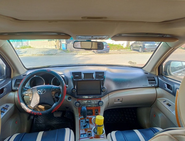Toyota Highlander  2008 Upgraded to 2013