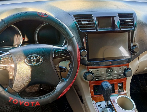 Toyota Highlander  2008 Upgraded to 2013