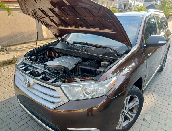 Toyota Highlander  2008 Upgraded to 2013