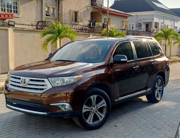 Toyota Highlander  2008 Upgraded to 2013
