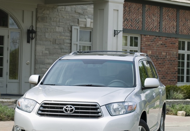 Toyota HighLander image 3