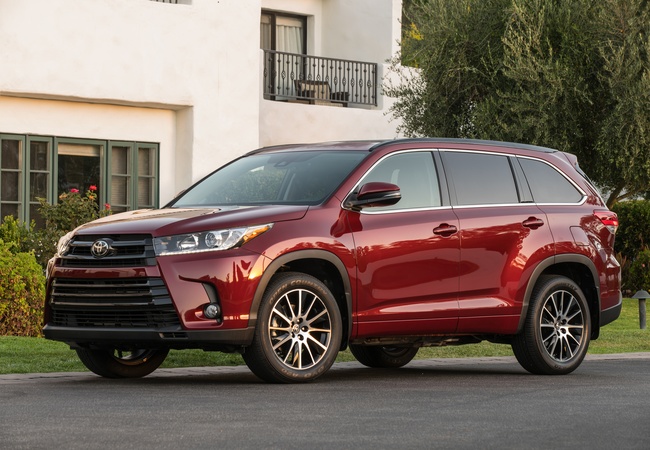 Toyota HighLander image 3
