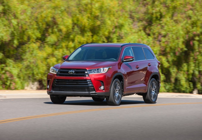 Toyota HighLander image 2