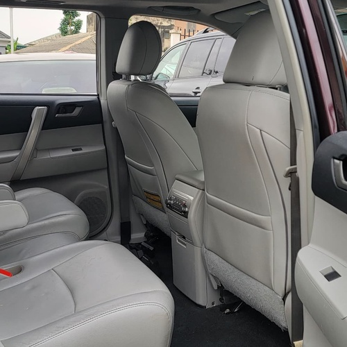 Toyota Highlander in Ogba