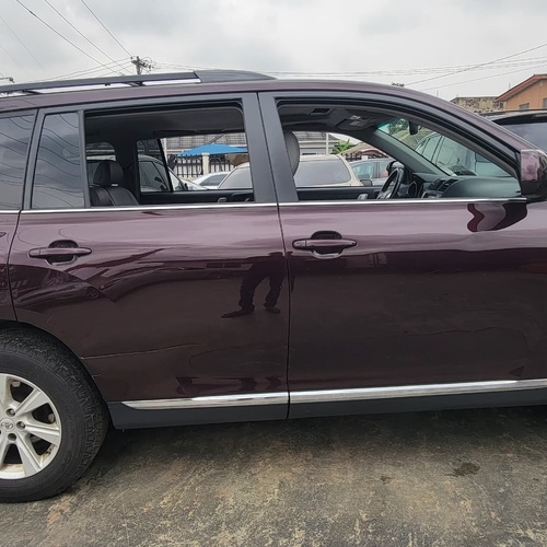 Toyota Highlander in Ogba