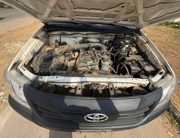 Toyota Hilux 2015 model for Sale In Abuja
