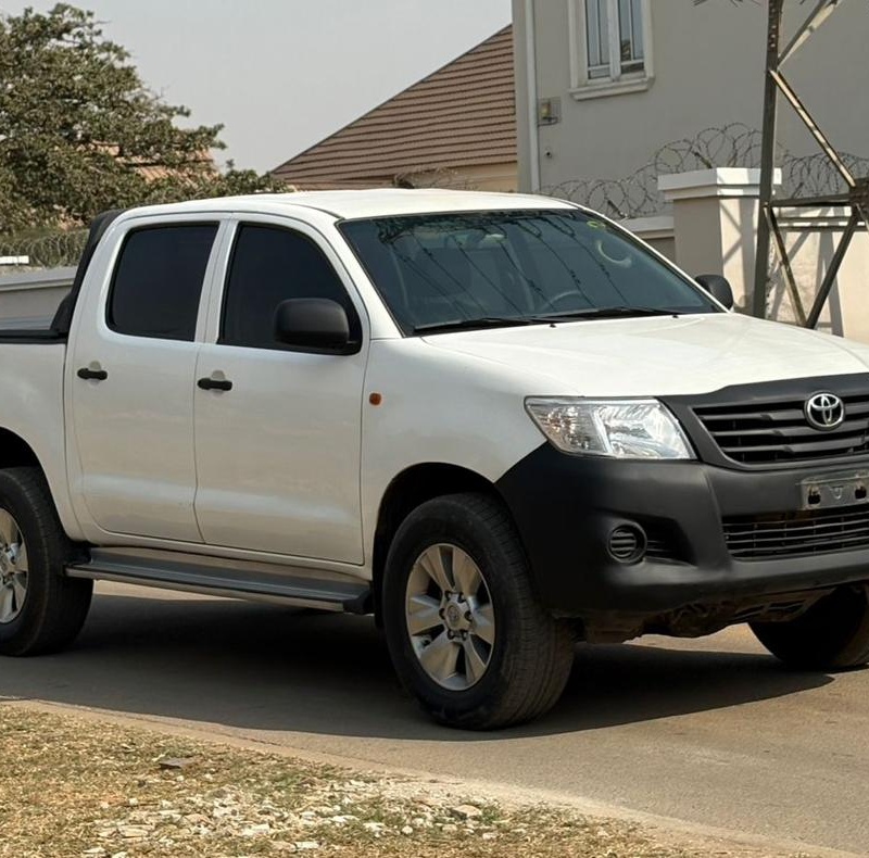 Toyota Hilux 2015 model for Sale In Abuja image